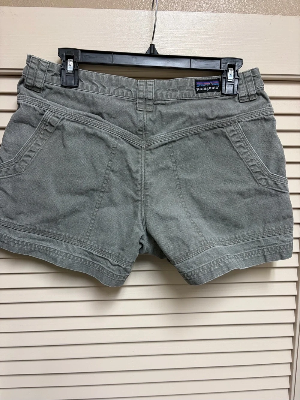Patagonia Womens Shorts 8 Gray Organic Cotton Hiking Outdoor Utility Gorpcore - Picture 2 of 16